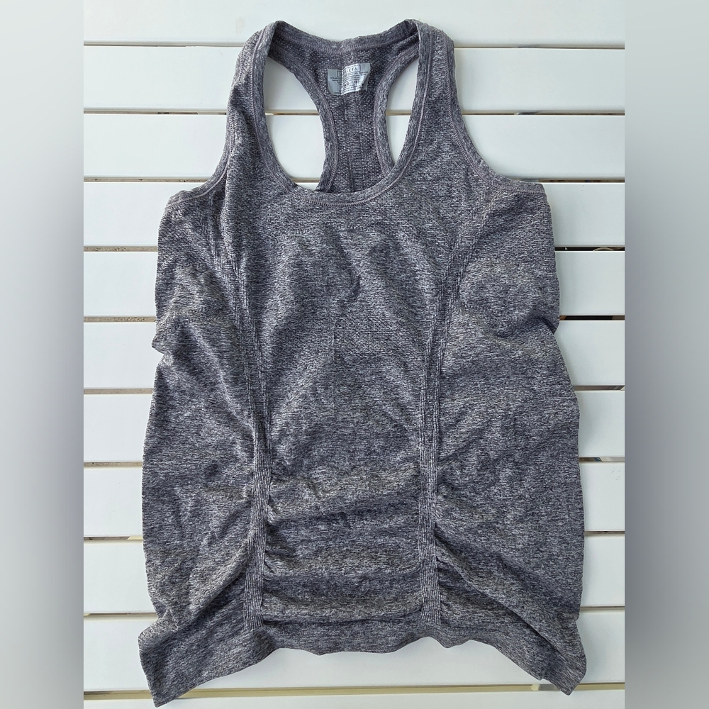 Grey Athleta top style # 643266 RN # 54023 size medium
